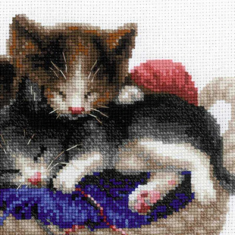 Kittens In A Basket siuvinėjimo rinkinys iš RIOLIS Nr.: 1724
