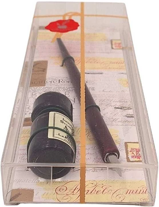 LA KALIGRAFICA S.A.S. DI FAUSTO RIELA & C. Elegantiškas kaligrafijos rinkinys: medinis plunksnakotis + juodas rašalas