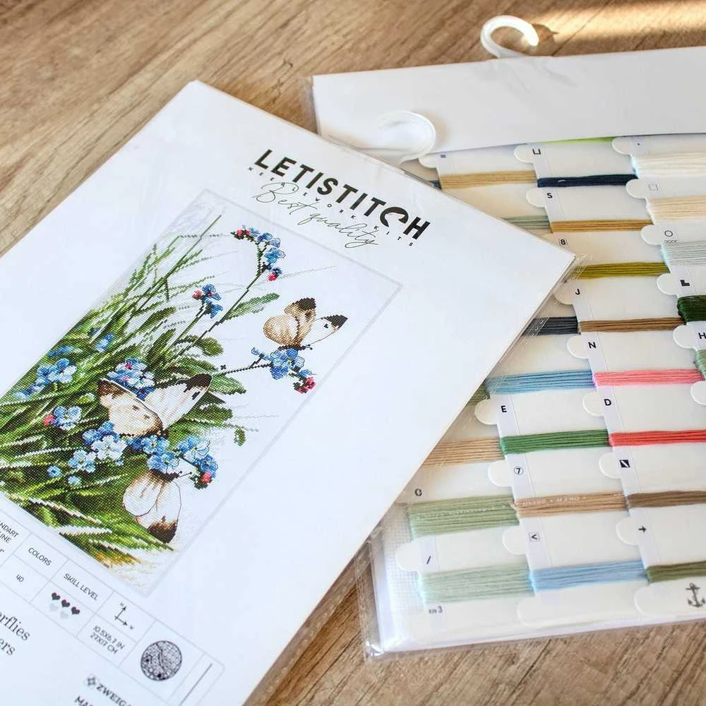 LetiStitch luca S Drugeliai ir Mėlynųjų paukščių gėlės SLETI939