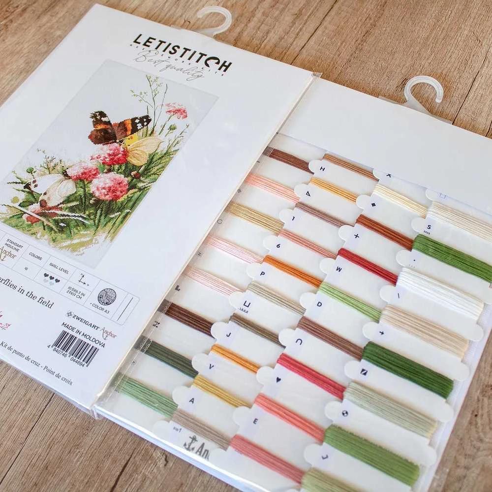 LetiStitch luca S Drugeliai lauke SLETI938