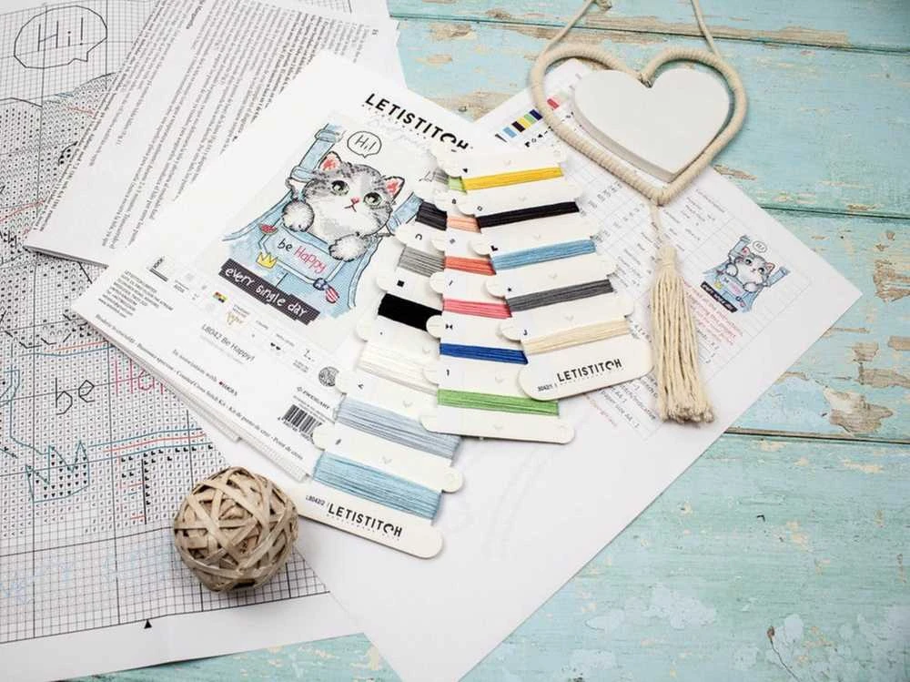 LetiStitch luca S Būk laimingas! SLETIL8042