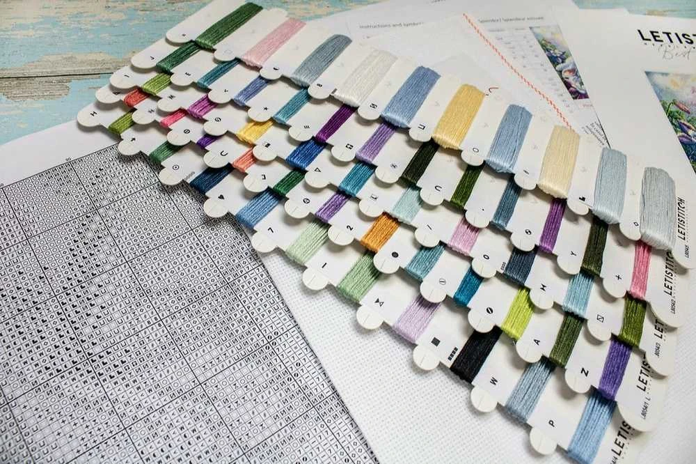 LetiStitch luca S (D) Vasaros spindesys 24x19cm SLETIL8054