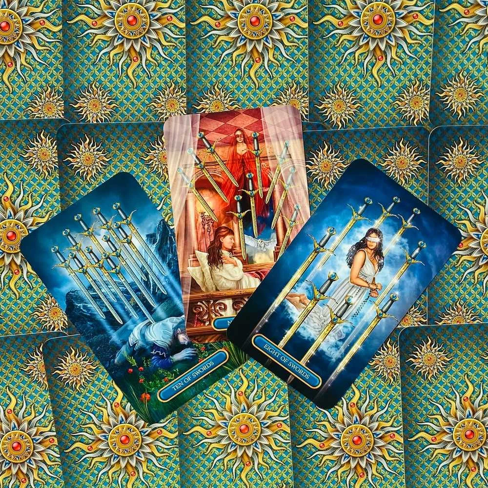 Llewellyn Gilded Tarot Royale Kortos