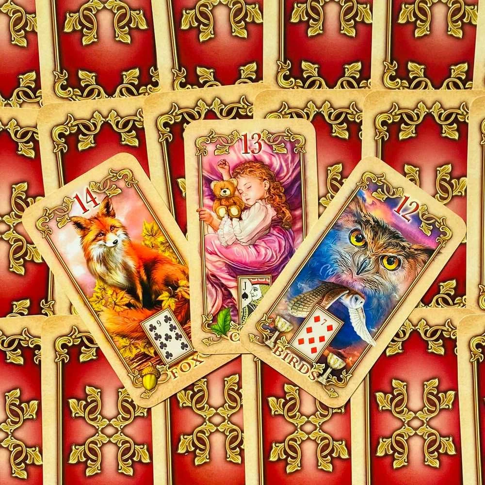 Llewellyn Lustrous Lenormand Oracle Kortos