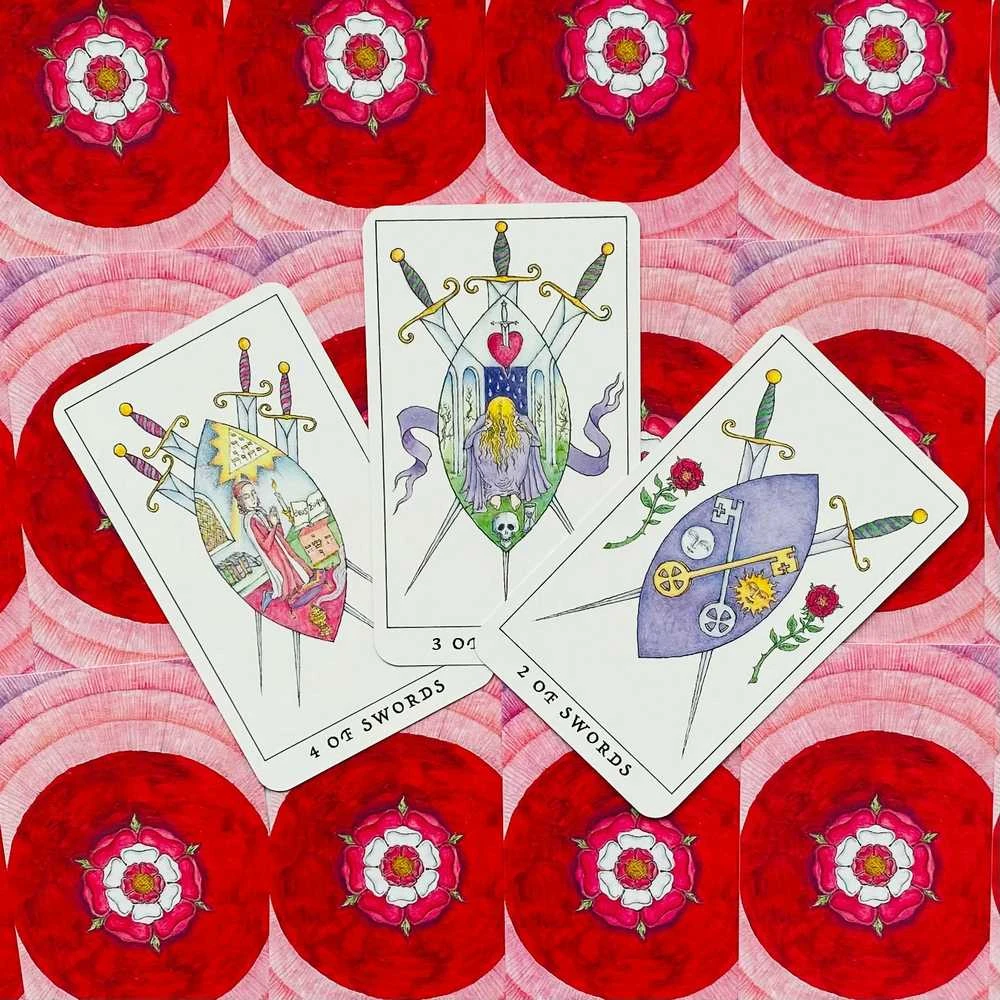 KNYGA Llewellyn Rose Tarot Kortos