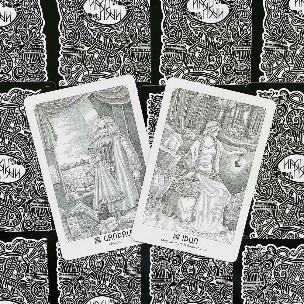 KNYGA Llewellyn Yggdrasil Norse Kortos