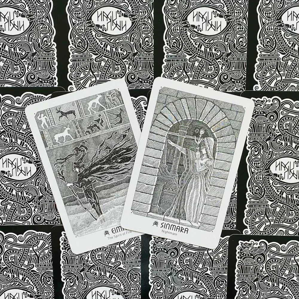 KNYGA Llewellyn Yggdrasil Norse Kortos