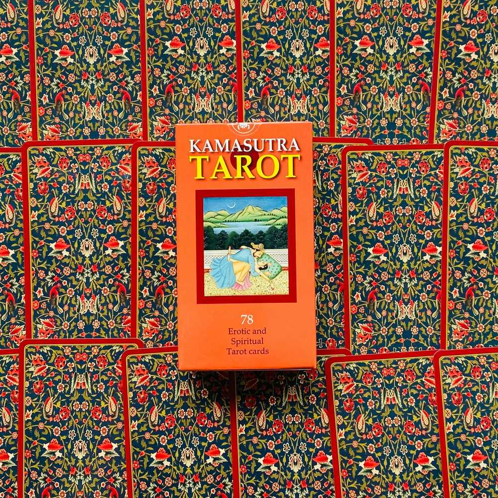 Lo Scarabeo Taro kortų rinkinys - Kamasutra Taro Kortos 78 Kortos 6.6 x 12 cm Plastiko Danga