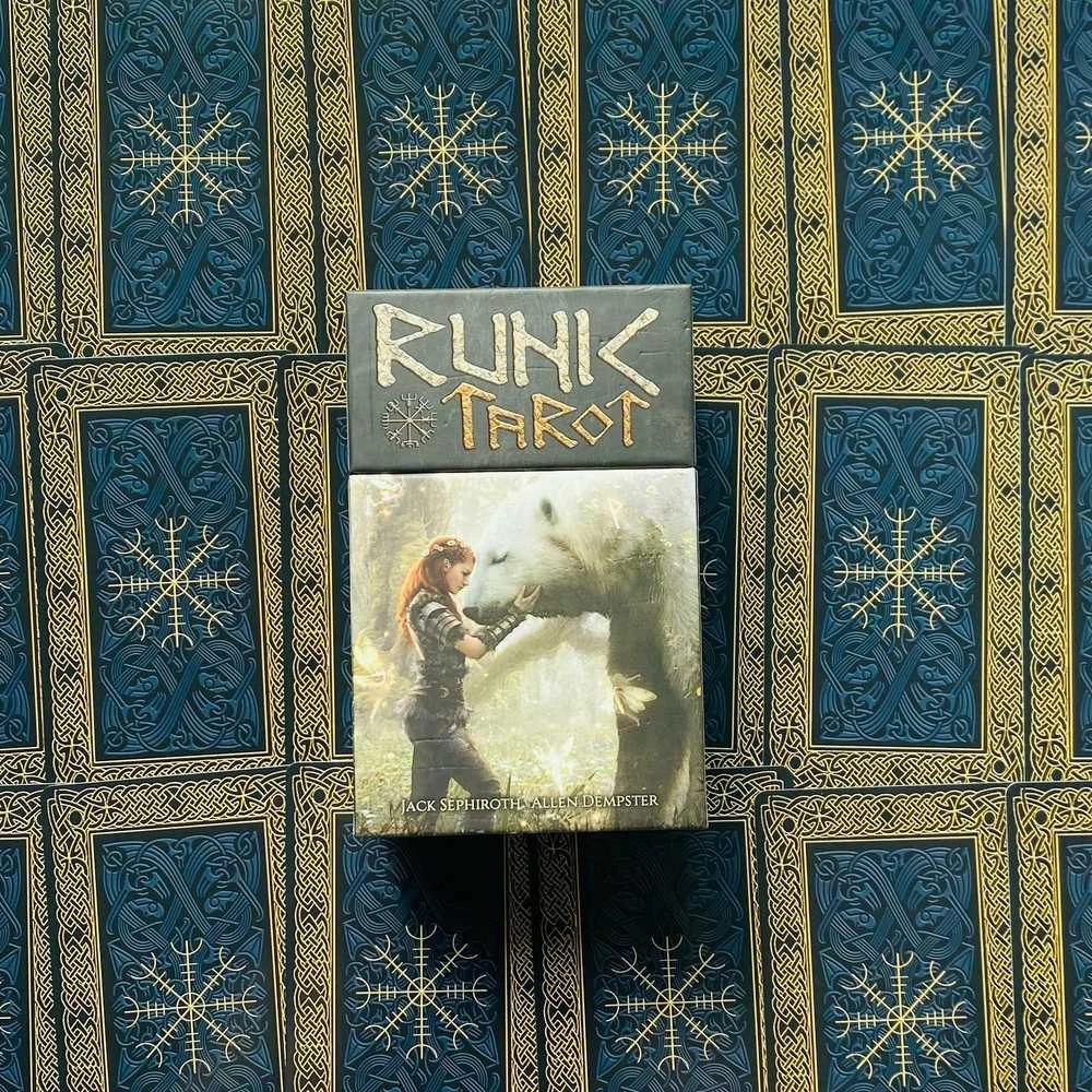 Lo Scarabeo Runic Taro Kortos