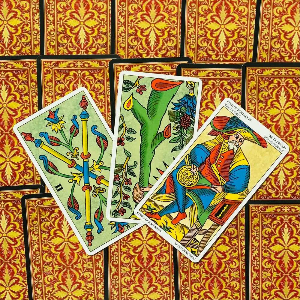Lo Scarabeo Universal Tarot Of Marseille Kortos