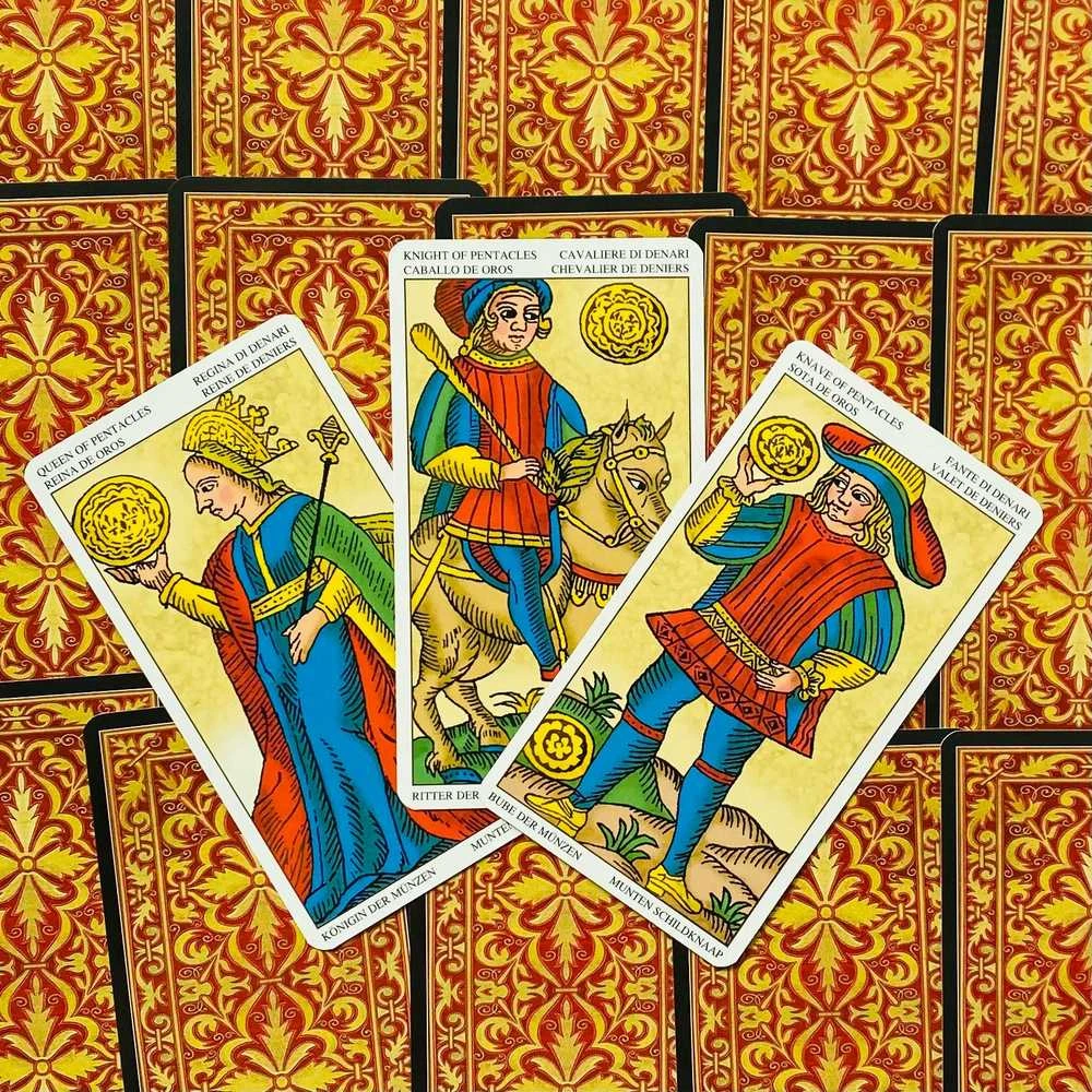 Lo Scarabeo Universal Tarot Of Marseille Kortos