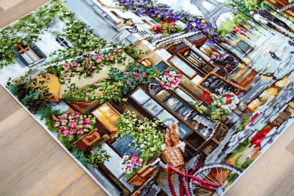 luca S Paris in Flowers SB2365