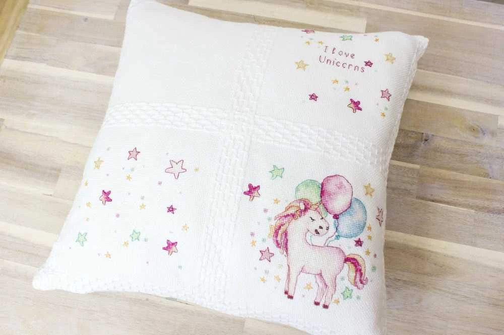 luca S Pillow SPB192 - siuvinėjimo kryželiu rinkinys