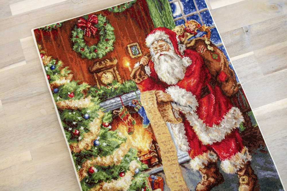 luca S Santa Claus SB578