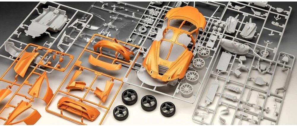 McLaren 750S plastikinis surenkamas modelis 1:24 su lipdukais Revell