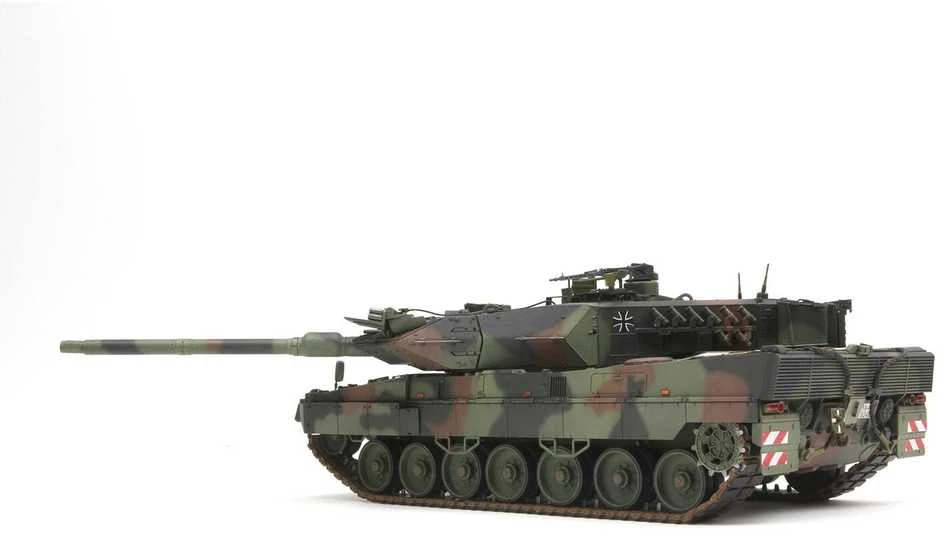 Meng Model Meng Leopard 2 A7 plastikinis tanko modelis 1/35