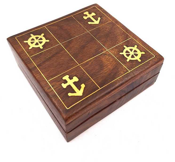 Mirtop Medinis jūrinis kryžiukų-nuliukų žaidimas su žalvario akcentais, 10 x 10 cm