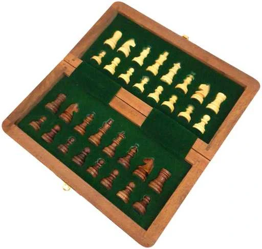 Mirtop Sulankstomas medinis magnetinis šachmatų rinkinys 17×17 cm kelionėms