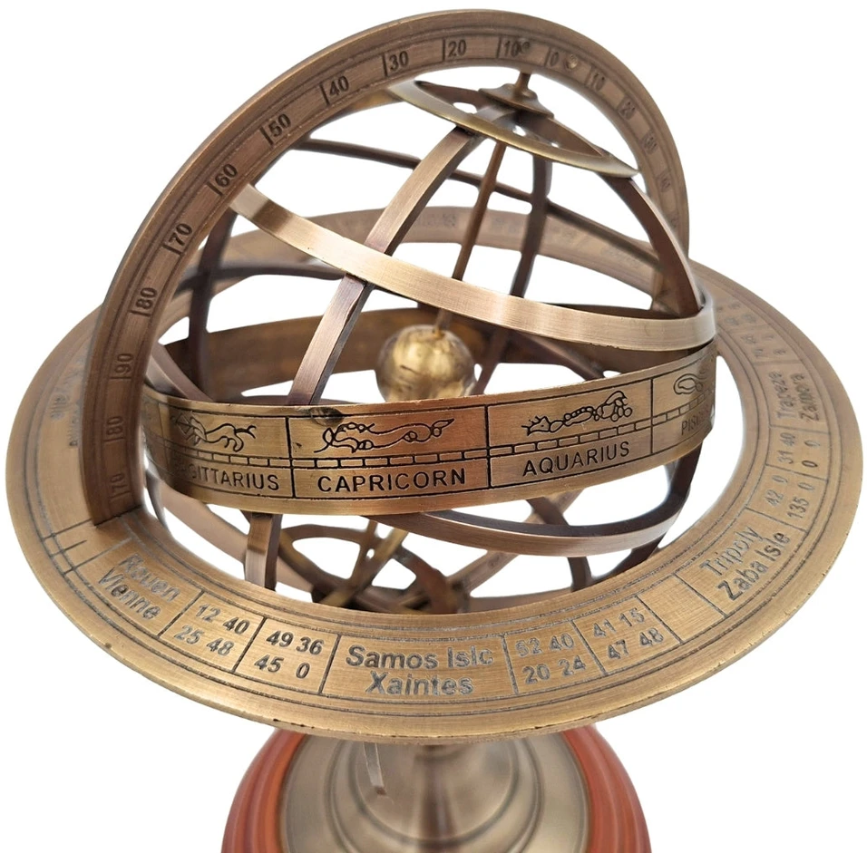 Mirtop Žalvarinė armiliarinė sfera-astrolabija ant medinio pagrindo, 28 cm
