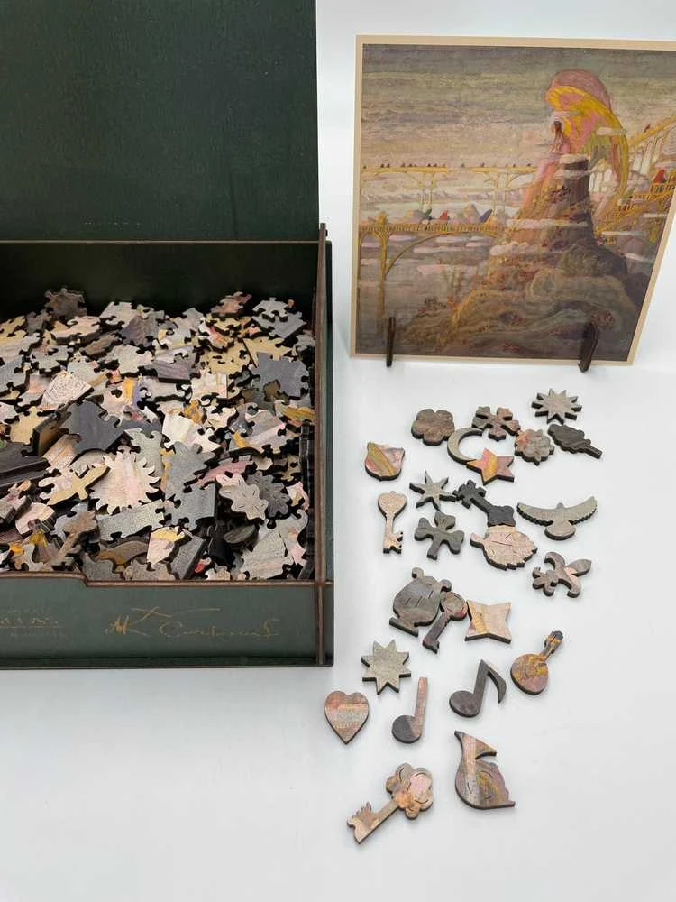 Fantasy Puzzles M.K. Čiurlionis Angelas – medinė dėlionė XL, 700 detalių, suaugusiems