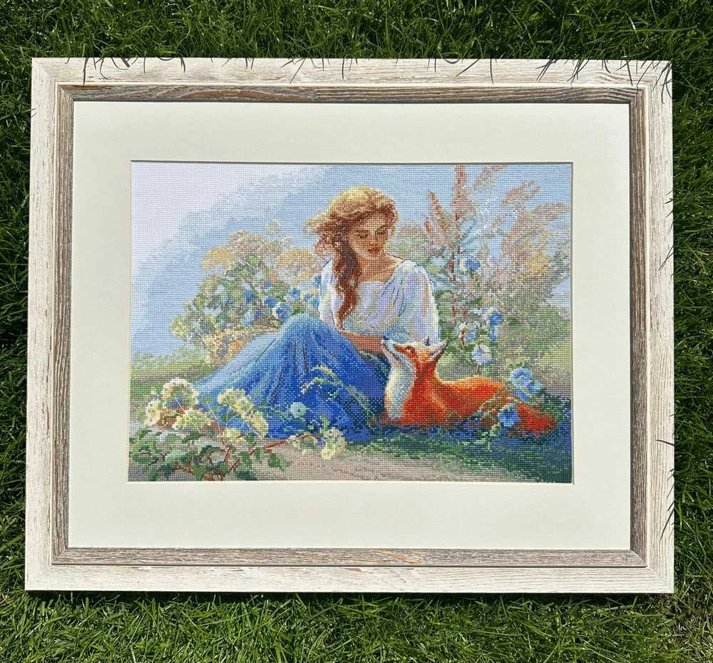 Riolis Kryželio siuvinėjimo rinkinys - Aine kolekcija „Motina gamta. Pieva“ 40 x 30 cm SRA1004