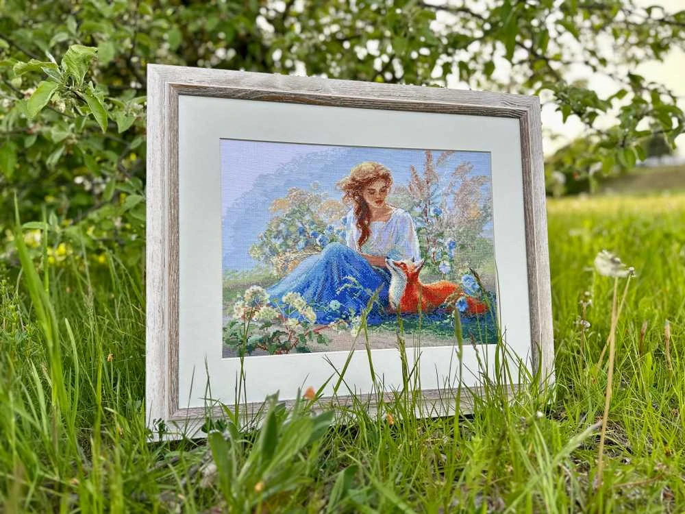 Riolis Kryželio siuvinėjimo rinkinys - Aine kolekcija „Motina gamta. Pieva“ 40 x 30 cm SRA1004