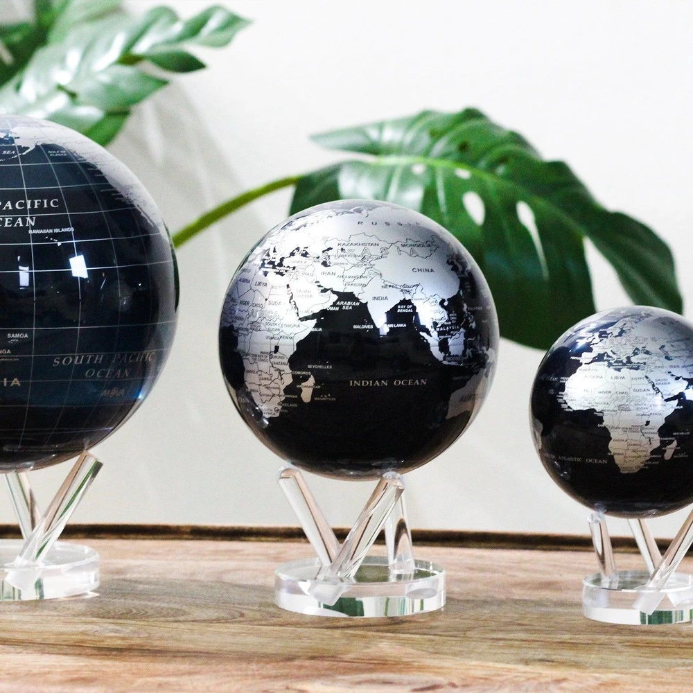Mova Globes Savaime besisukantis gaublys MOVA 12 cm, juodas su sidabriniais žemynais