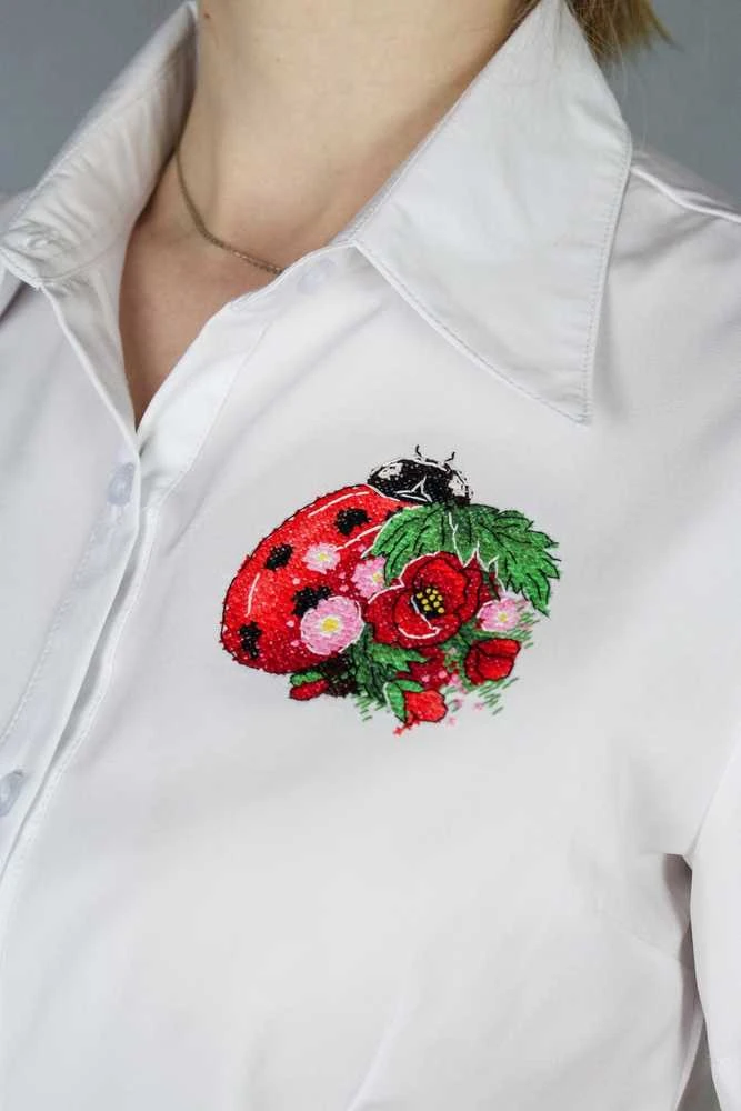 MP Studia Beldizart Vandenyje tirpus drobės kryželiu rinkinys "Gėlė-ladybug" 9x9 cm SV-1033