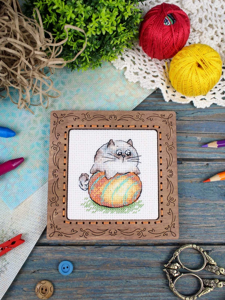 MP Studia Kryželiu siuvinėjimo rinkinys „Katinėlis su kamuoliu“, 7x6 cm