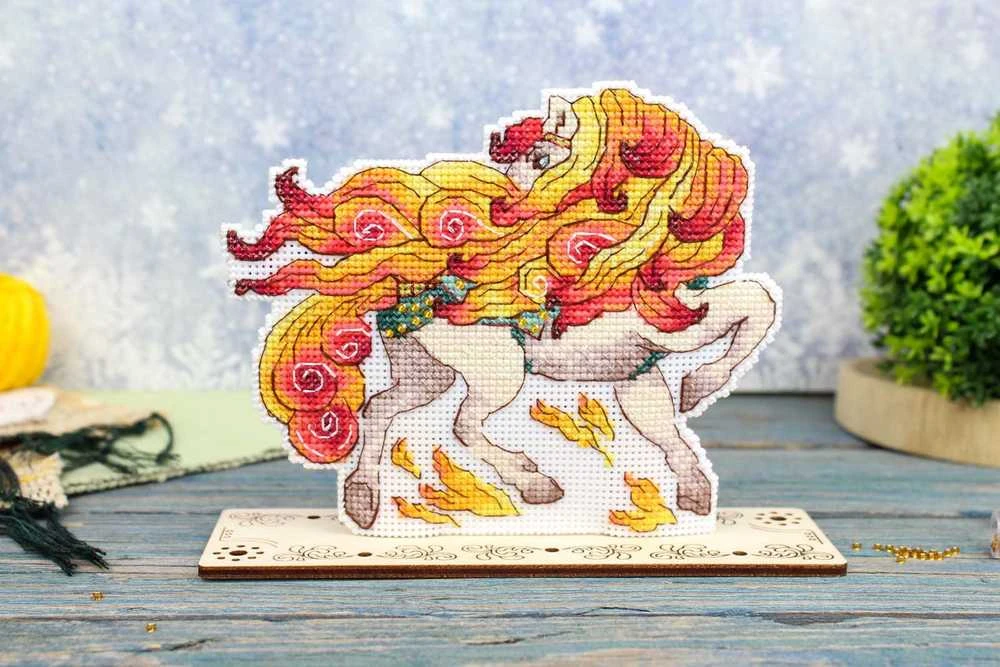 MP Studia Kryželiu siuvinėjimo rinkinys „Ugninis žirgas“, 12×15 cm