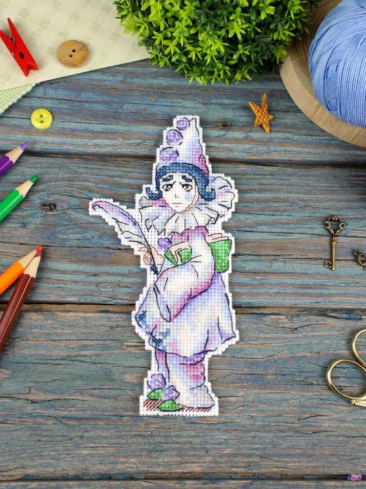 MP Studia Kryželiu siuvinėjimo rinkinys „Pierrot“ – 17×8 cm, žavingas mini dizainas