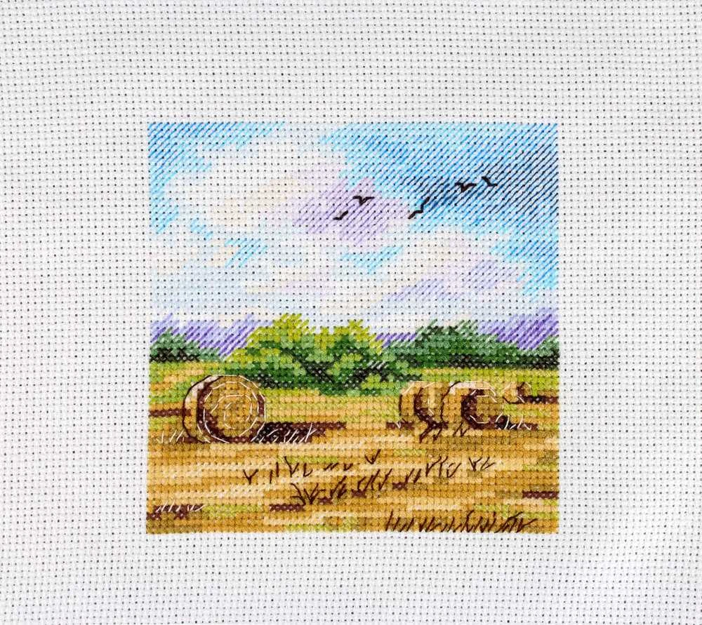 MP Studia Beldizart Kryželio siuvinėjimo rinkinys "Kaimo toliai" 11x11 cm SM-994