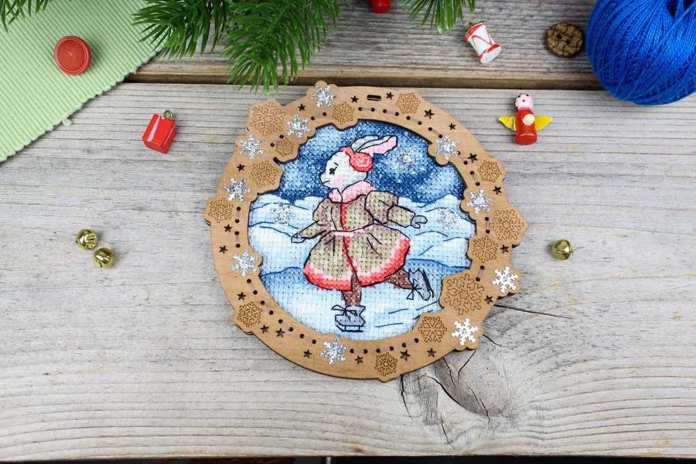 MP Studia Siuvinėjimas kryželiu ant medžio „Užšalusi upė“ 11×12 cm