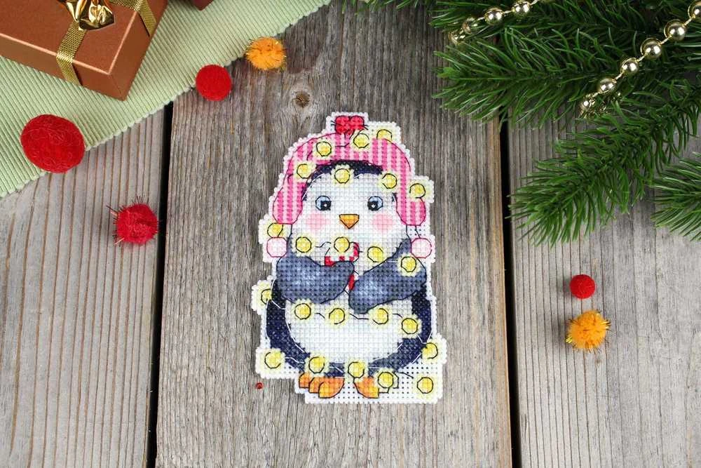 MP Studia Siuvinėjimo kryželiu rinkinys „Naujųjų metų pingvinas“ 11×7 cm