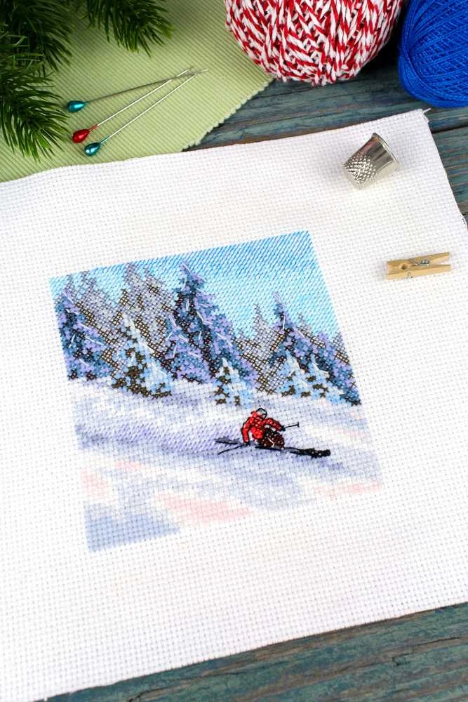 MP Studia Beldizart Kryželio siuvinėjimo rinkinys "Ant kalno šlaito" 11x11 cm SM-987