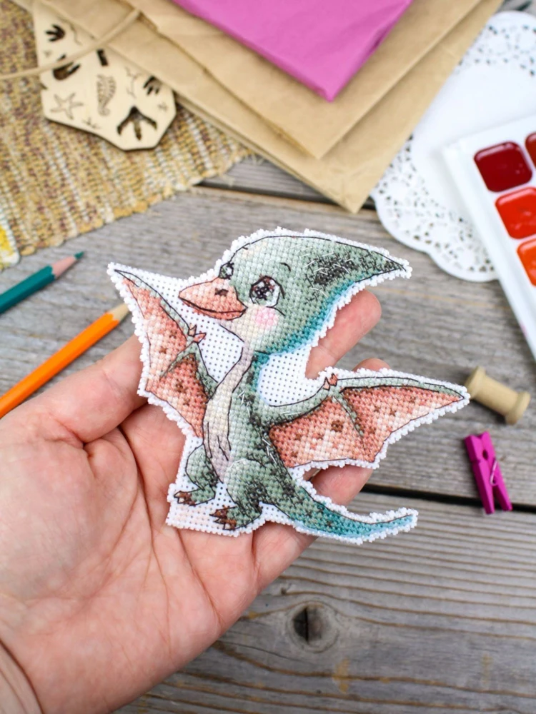 MP Studia Siuvinėjimo kryželiu rinkinys „Mažasis pterodaktilis“ 10x13 cm