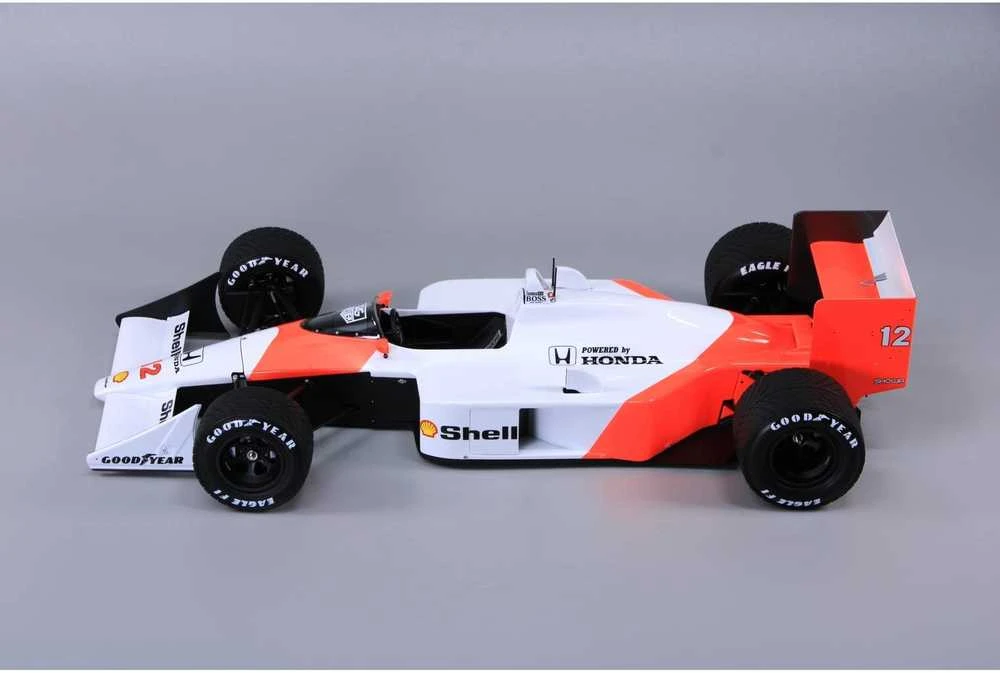 Nunu Beemax Beemax McLaren MP4/4 1988 1/12 plastikinis surenkamas modelis
