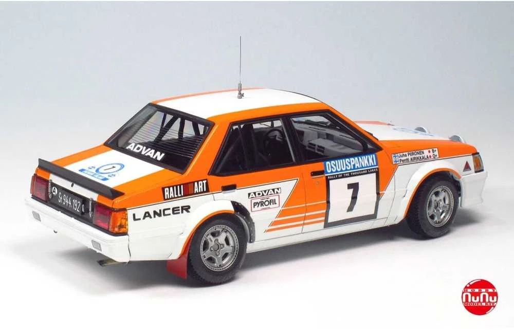 Nunu Beemax Mitsubishi Lancer Turbo 1982 1000 ežerų ralis 1/24 plastikinis rinkinys NuNu