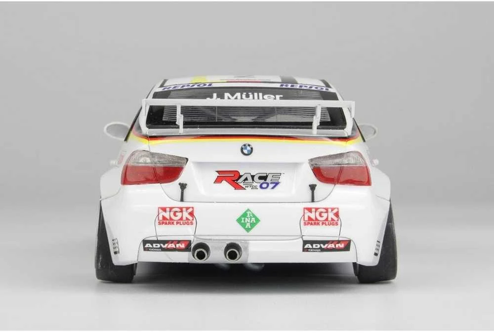 Nunu Beemax NuNu BMW 320si E90 WTCC 2008 Brands Hatch 1/24 modelio rinkinys