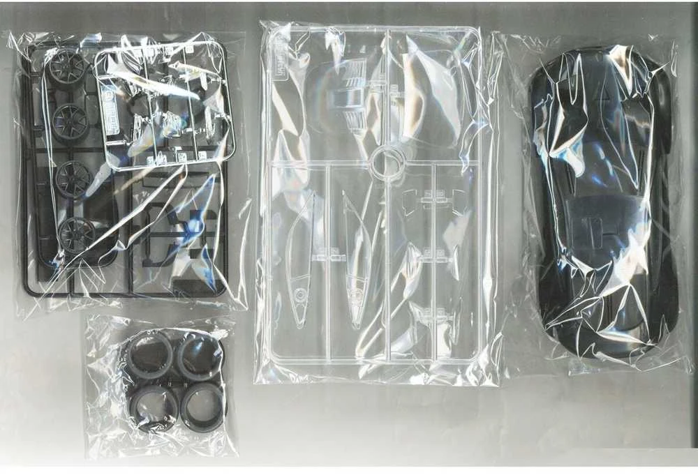 Nunu Beemax NuNu BMW M8 GTE Daytona 2020 1/24 plastikinis surinkimo rinkinys