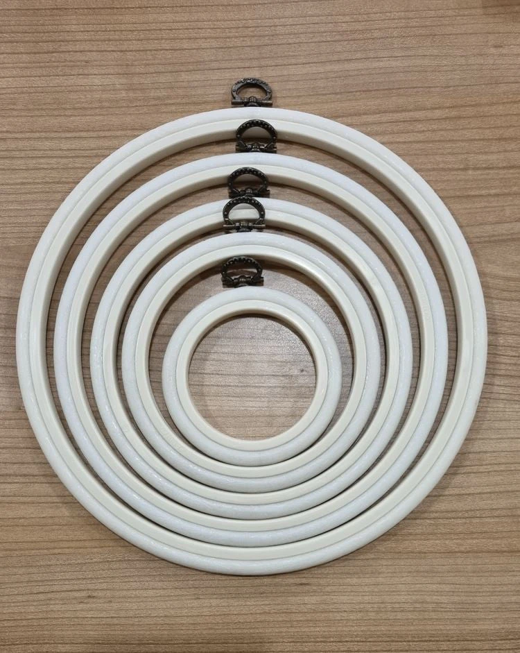 Nurge Balta apvali lanksti siuvinėjimo lankelė 20,5 cm