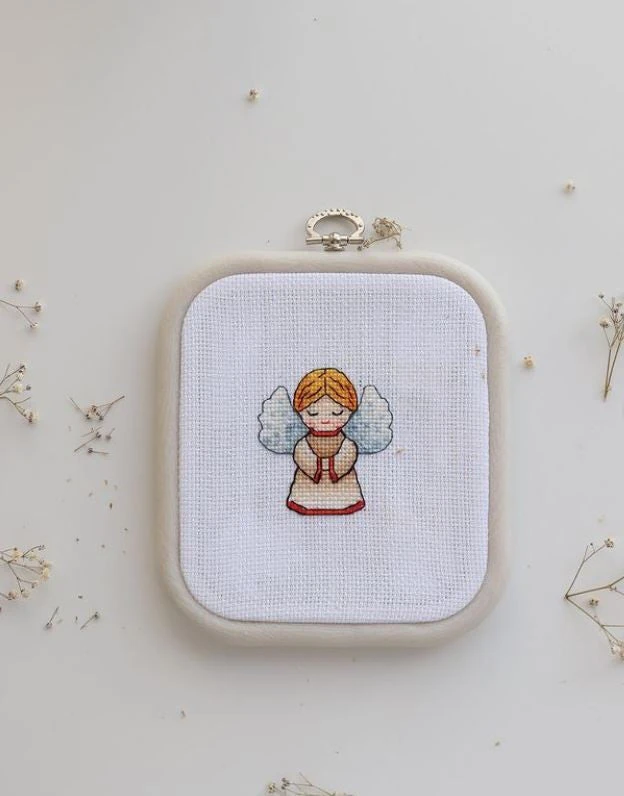 Nurge Kvadratinis siuvinėjimo lankelis 12,5x14,5 cm, baltas, lankstus