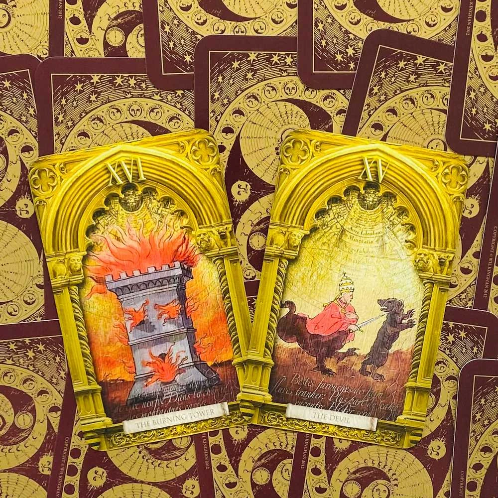 Orange Hippo Oranžinis Hippo Oranžinis Hippo The Lost Tarot Of Nostradamus Kortos