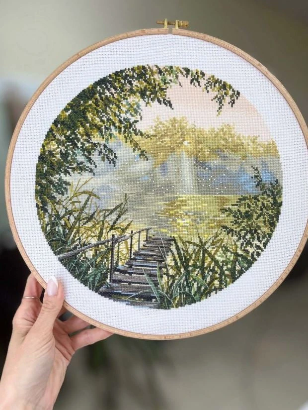 Oven Siuvinėjimo kryželiu rinkinys „Aušros tyla“ 25×25 cm