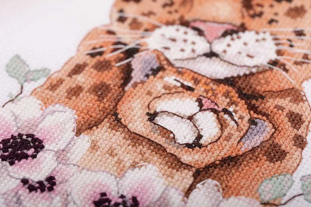Panna Klart Kryželiu siuvinėjimo rinkinys „Leopardė su jaunikliu“ – gamtos mylėtojams