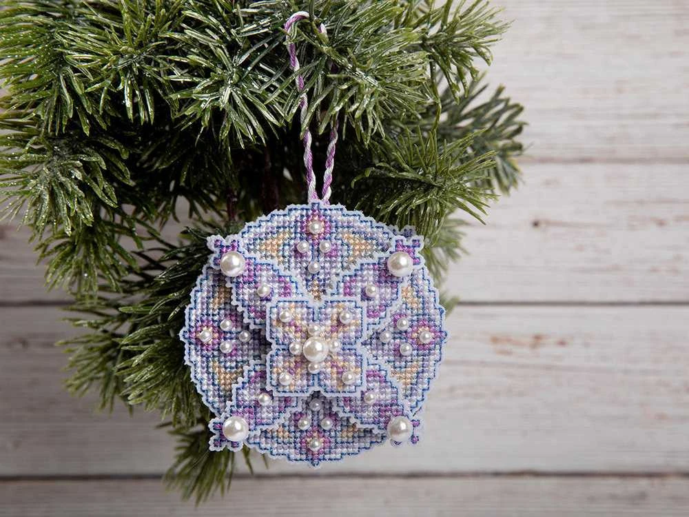 Panna Klart Kryželiu siuvinėjimo rinkinys Kalėdinis žaisliukas — violetinis burbulas
