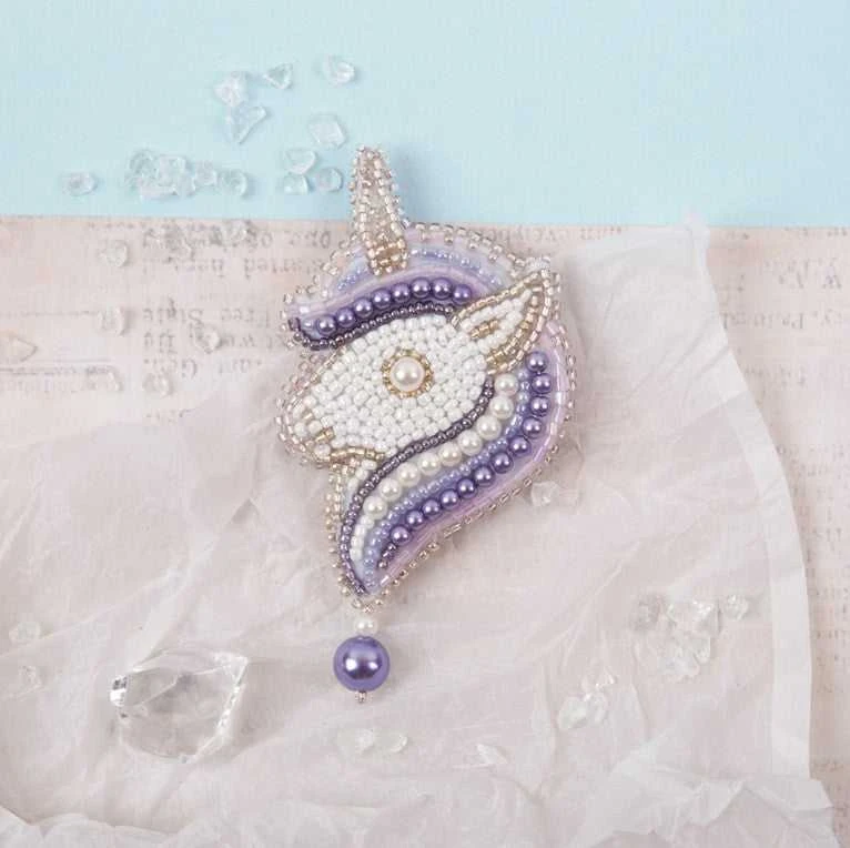 Panna Klart Siuvinėjimo rinkinys sagei: violetinis vienaragis – puiki dovana vaikams