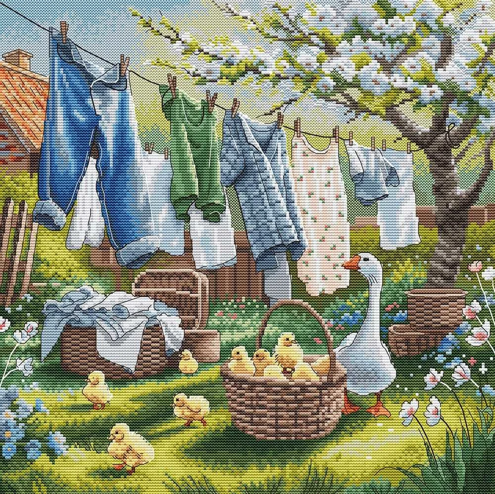 Pavasaris sodyboje – kryželių siuvinėjimo rinkinys AVA Stitch