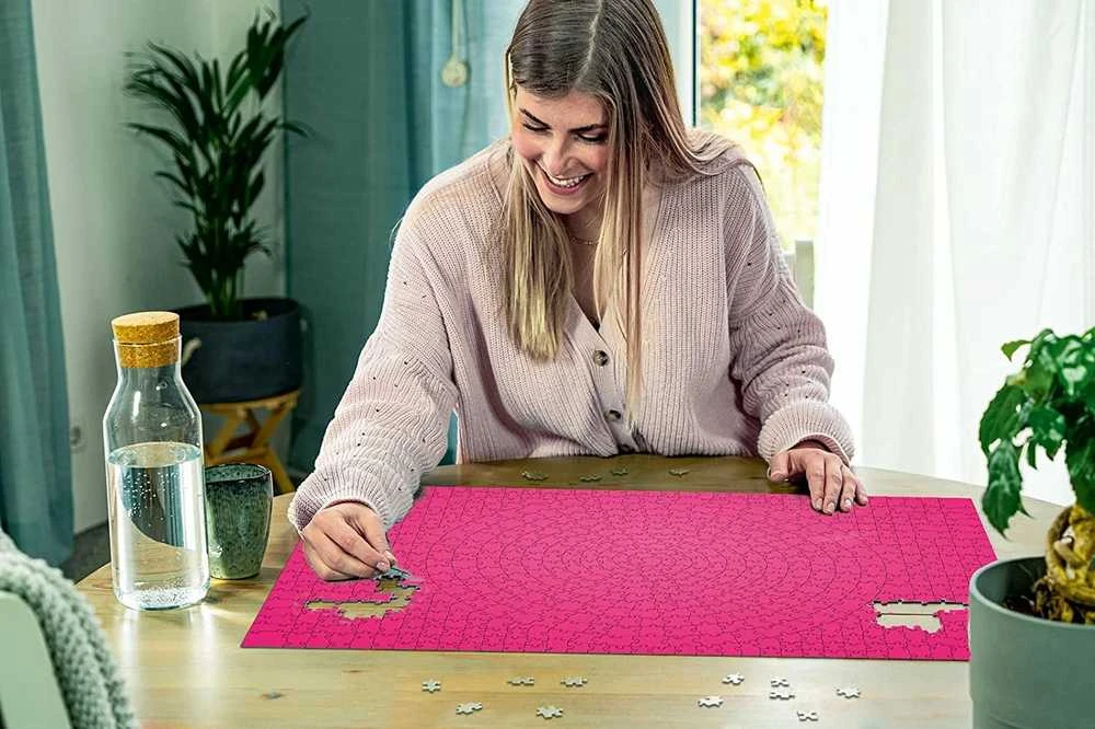 Ravensburger Dėlionė 654 vnt. - "Krypt" Rožinė