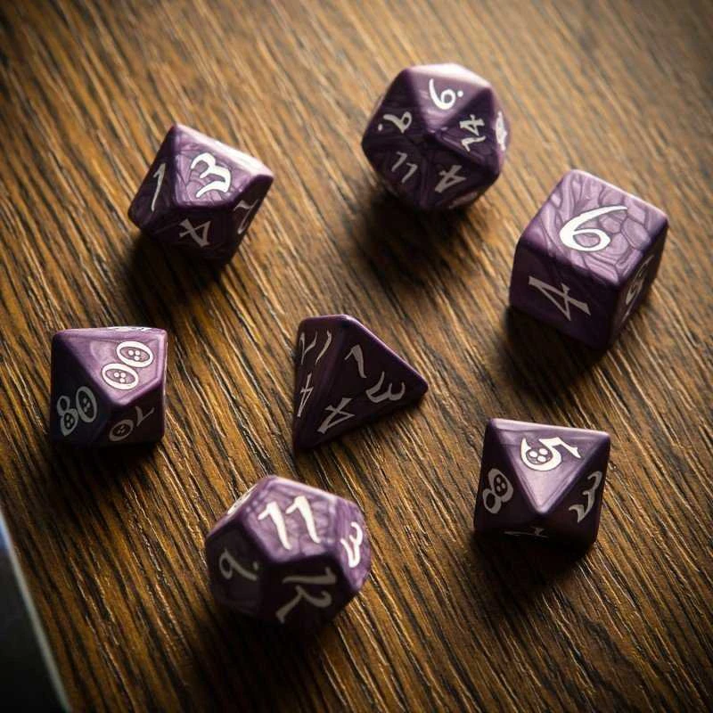 Q Workshop Classic Rpg Kauliukų Rinkinys Violetinės Ir Baltos